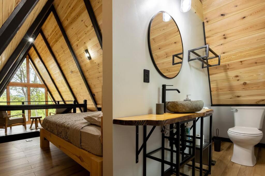 Valhalla Cabins Aframes With Hot Tubs & Sauna Cosby Exterior foto